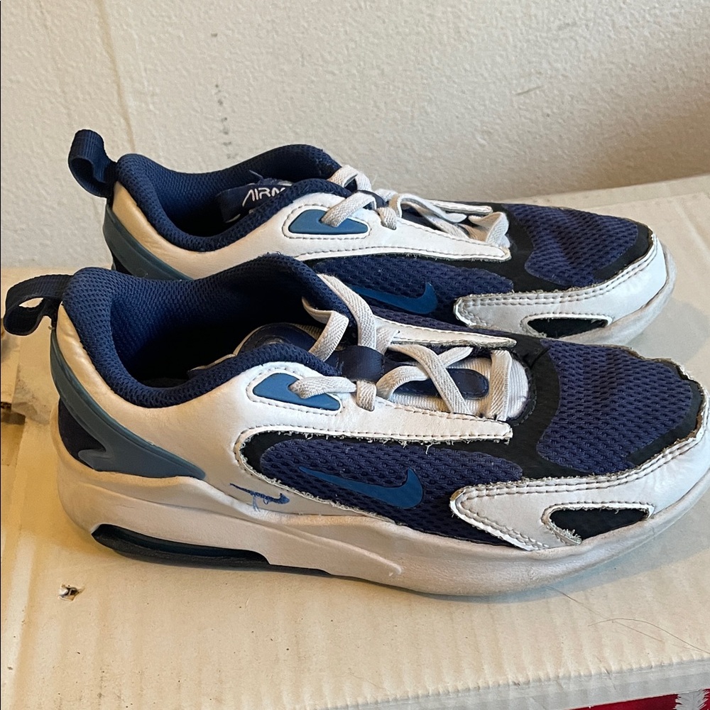 Nike Kids Navy and White Sneakers